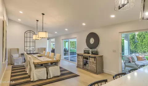 Dining - 4846 E Mitchell Dr, Phoenix, AZ 85018 photo 1 of 4