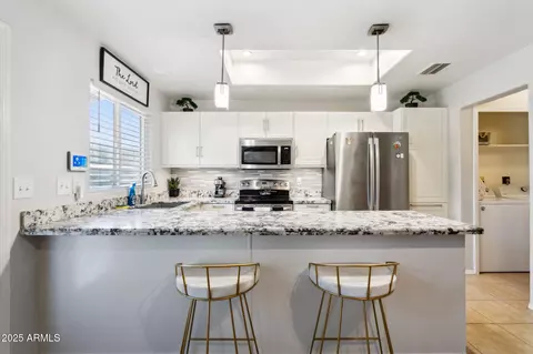 Kitchen - 170 E Guadalupe Rd #152, Gilbert, AZ 85234 photo 3 of 4