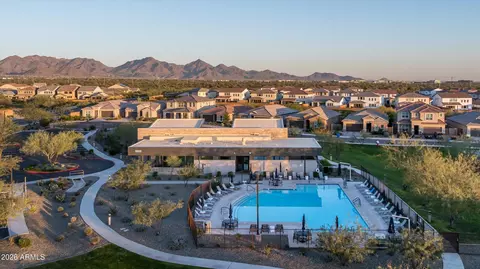 View/Area - 6138 E Via Del Sol Dr, Phoenix, AZ 85054 photo 2 of 2