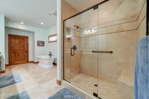 Bath - 424 E Lehi Rd #2, Mesa, AZ 85203 photo 1 of 7