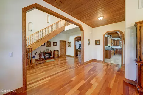 Entry Way - 424 E Lehi Rd #2, Mesa, AZ 85203 photo 4 of 5