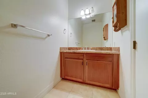 Bath - 424 E Lehi Rd #2, Mesa, AZ 85203 photo 6 of 7