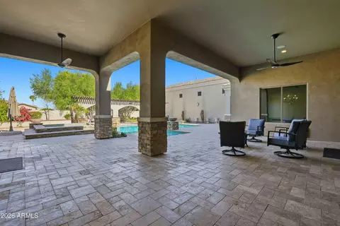 Exterior - 2900 E Clark Dr, Gilbert, AZ 85297 photo 4 of 14