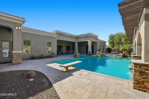 Exterior - 2900 E Clark Dr, Gilbert, AZ 85297 photo 8 of 14