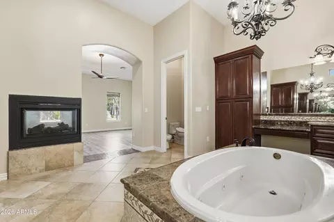 Bath - 2900 E Clark Dr, Gilbert, AZ 85297 photo 2 of 9