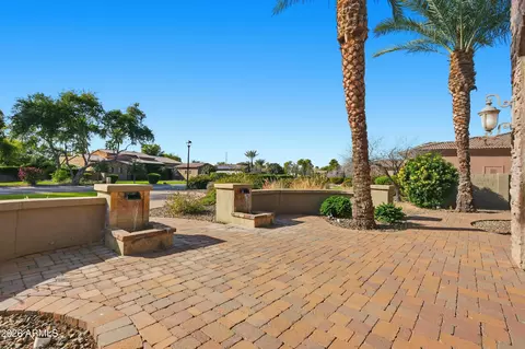 Exterior - 2900 E Clark Dr, Gilbert, AZ 85297 photo 2 of 14