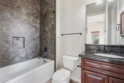 Bath - 2900 E Clark Dr, Gilbert, AZ 85297 photo 4 of 9