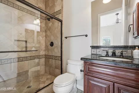 Bath - 2900 E Clark Dr, Gilbert, AZ 85297 photo 6 of 9