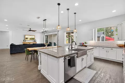 Kitchen - 10726 E Sanger Ave, Mesa, AZ 85212 photo 4 of 4