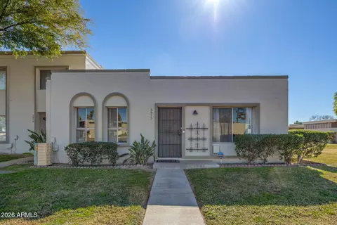 5977 E Thomas Rd, Scottsdale, AZ 85251