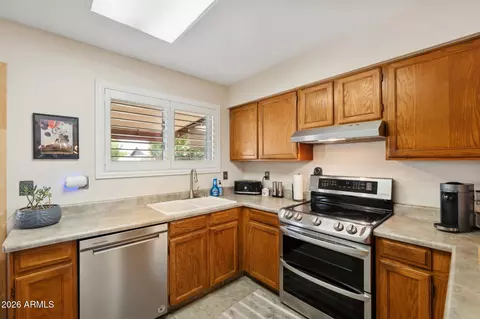 Kitchen - 802 E Marconi Ave, Phoenix, AZ 85022 photo 3 of 3