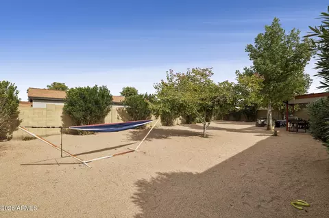 Exterior - 802 E Marconi Ave, Phoenix, AZ 85022 photo 10 of 11
