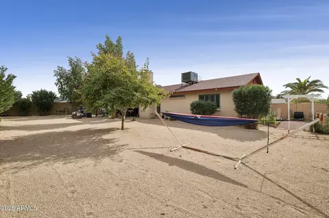Exterior - 802 E Marconi Ave, Phoenix, AZ 85022 photo 9 of 11