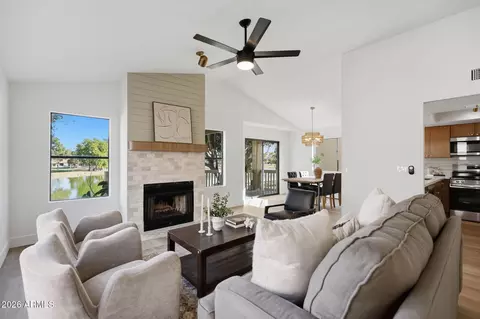 547 N Maple St, Chandler, AZ 85226