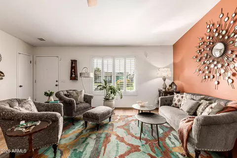 806 W Brooks St, Chandler, AZ 85225