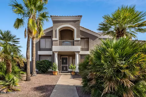 631 N Sabino Dr, Gilbert, AZ 85234 photo 2