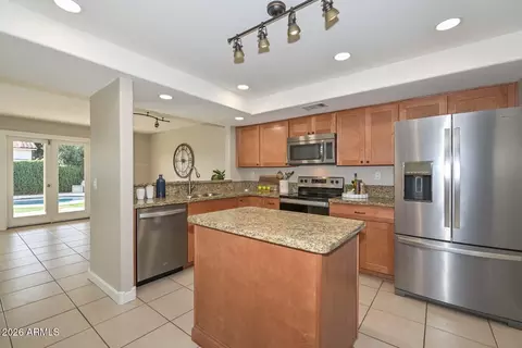 Kitchen - 1659 E Bluefield Cir, Phoenix, AZ 85022 photo 2 of 5