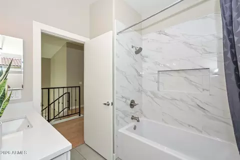 Bath - 1659 E Bluefield Cir, Phoenix, AZ 85022 photo 5 of 5