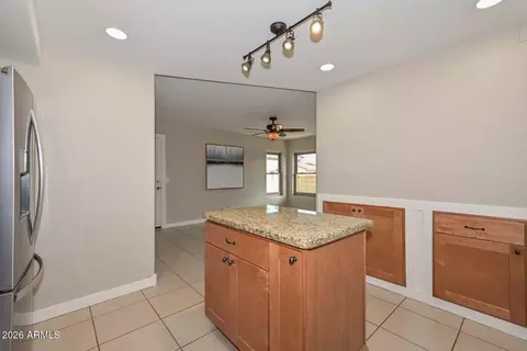Kitchen - 1659 E Bluefield Cir, Phoenix, AZ 85022 photo 4 of 5