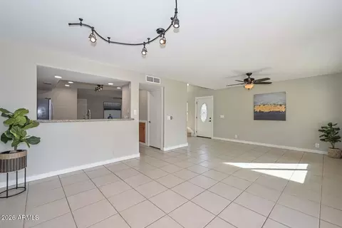 Living - 1659 E Bluefield Cir, Phoenix, AZ 85022 photo 4 of 9