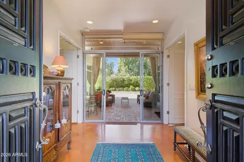5652 N Scottsdale Rd, Paradise Valley, AZ 85253