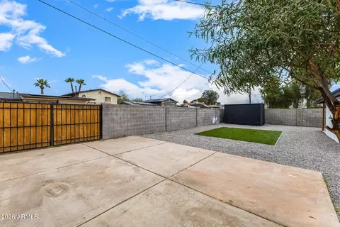 Exterior - 622 E Papago Dr, Tempe, AZ 85288 photo 7 of 8