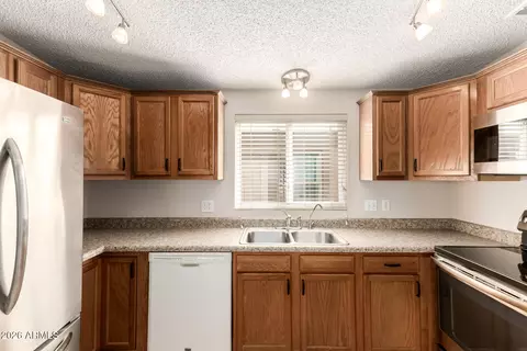 1736 E Augusta Ave, Chandler, AZ 85249 photo 10