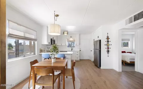 Dining - 3737 E Turney Ave #206, Phoenix, AZ 85018 photo 1 of 1