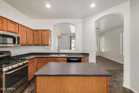 Kitchen - 4314 E Megan St, Gilbert, AZ 85295 photo 4 of 4