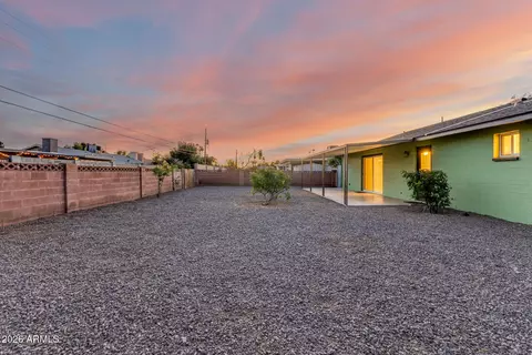 Exterior - 1233 E Broadmor Dr, Tempe, AZ 85282 photo 6 of 14