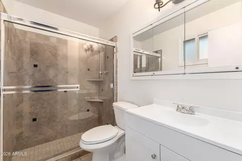 Bath - 1233 E Broadmor Dr, Tempe, AZ 85282 photo 1 of 2