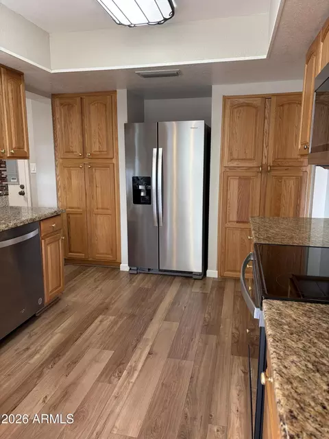 Kitchen - 3621 E Bloomfield Rd, Phoenix, AZ 85032 photo 2 of 2