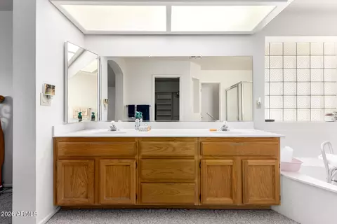 Bath - 8214 E Navarro Ave, Mesa, AZ 85209 photo 2 of 4