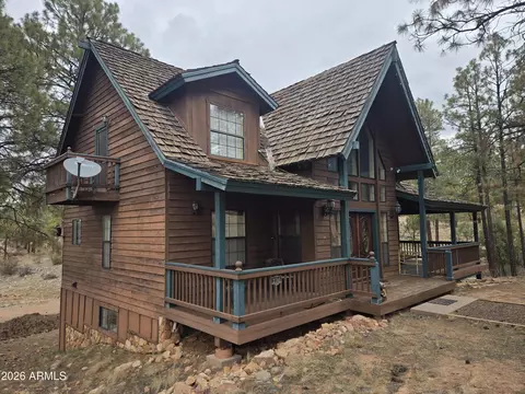 Exterior - 2785 N Skyhawk Dr, Overgaard, AZ 85933 photo 3 of 5