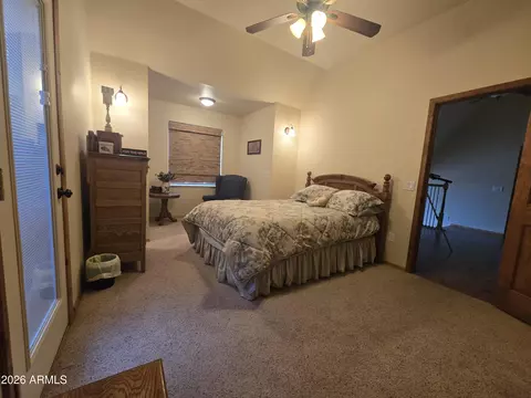 Bedroom - 2785 N Skyhawk Dr, Overgaard, AZ 85933 photo 3 of 4