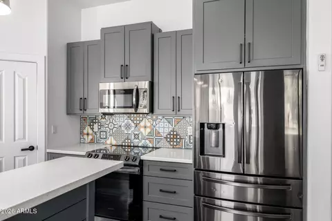 Kitchen - 10446 E Irwin Cir, Mesa, AZ 85209 photo 2 of 4