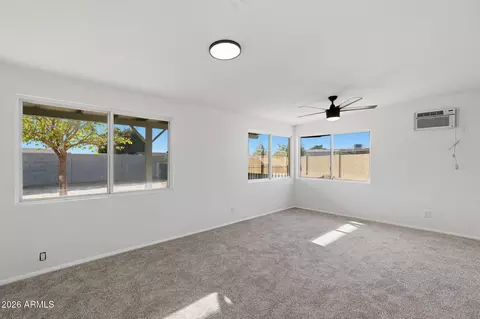 Living - 7509 E Hackamore Cir, Mesa, AZ 85207 photo 2 of 5