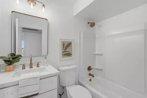 Bath - 7509 E Hackamore Cir, Mesa, AZ 85207 photo 1 of 2
