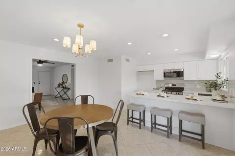 7509 E Hackamore Cir, Mesa, AZ 85207
