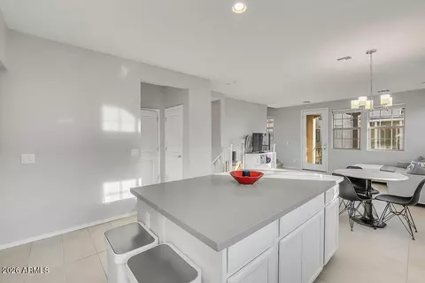 Kitchen - 1711 E Chelsea Ln, Gilbert, AZ 85295 photo 4 of 6