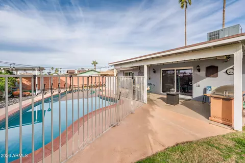 Exterior - 3335 W Acoma Dr, Phoenix, AZ 85053 photo 6 of 6