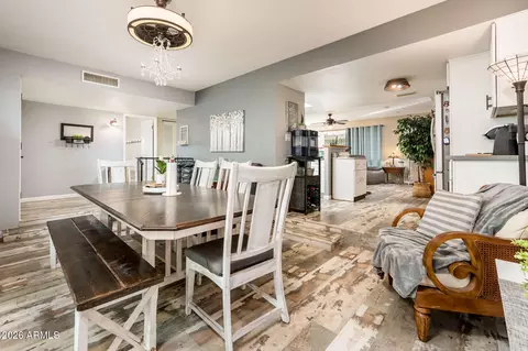Dining - 3335 W Acoma Dr, Phoenix, AZ 85053 photo 2 of 3