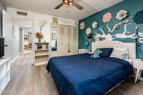 Bedroom - 3335 W Acoma Dr, Phoenix, AZ 85053 photo 5 of 6