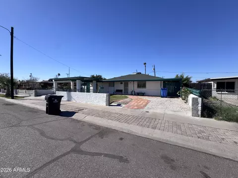 1348 N 38th Ln, Phoenix, AZ 85009