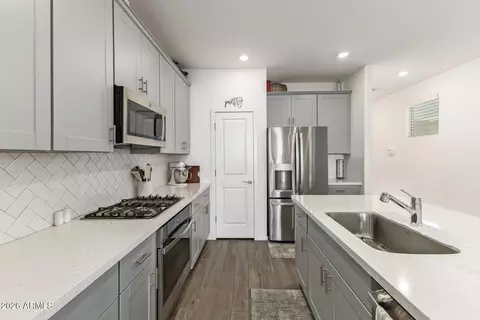 13099 N 146th Dr, Surprise, AZ 85379