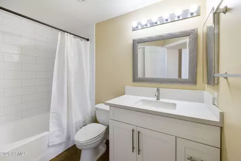 Bath - 1701 E Colter St #234, Phoenix, AZ 85016 photo 1 of 2