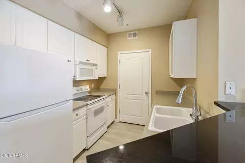 Kitchen - 1701 E Colter St #234, Phoenix, AZ 85016 photo 6 of 6