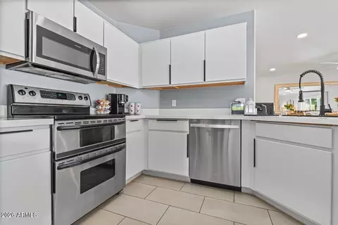 8830 N 20th Dr, Phoenix, AZ 85021