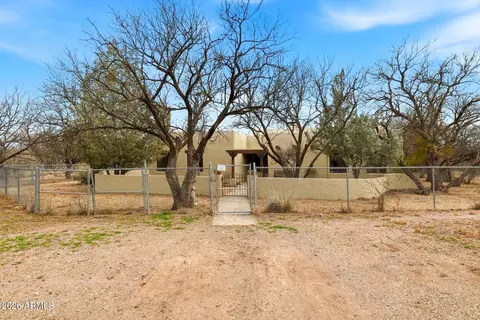 1366 E Cottonwood Ln, Huachuca City, AZ 85616