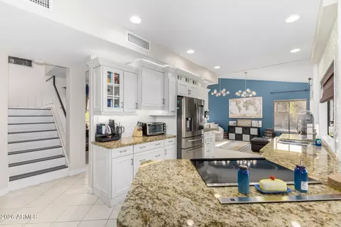 Kitchen - 3911 E Shannon St, Phoenix, AZ 85044 photo 4 of 6